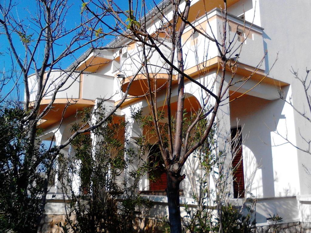 Kresimir Beauty With Shadow Trees And Parking Place Apartment *